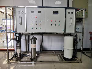 2噸PLC反滲透設(shè)備 
